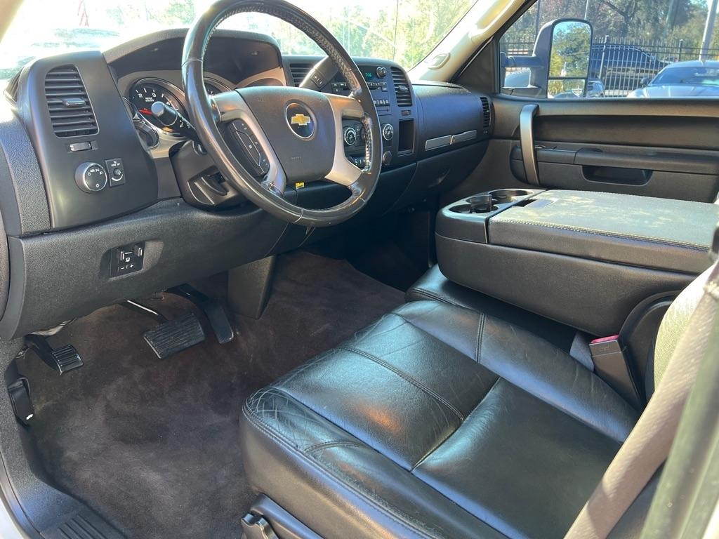 Chevrolet Silverado 3500HD 4WD Crew Cab 167.7" LT 2013