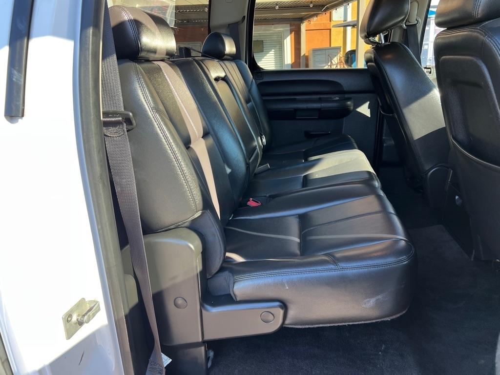 Chevrolet Silverado 3500HD 4WD Crew Cab 167.7" LT 2013