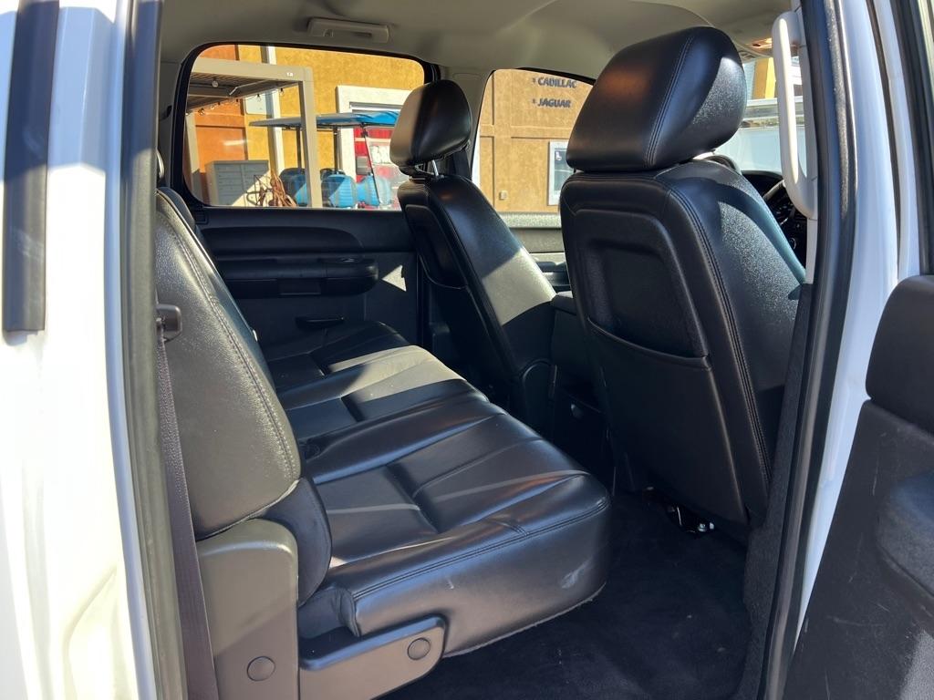 Chevrolet Silverado 3500HD 4WD Crew Cab 167.7" LT 2013