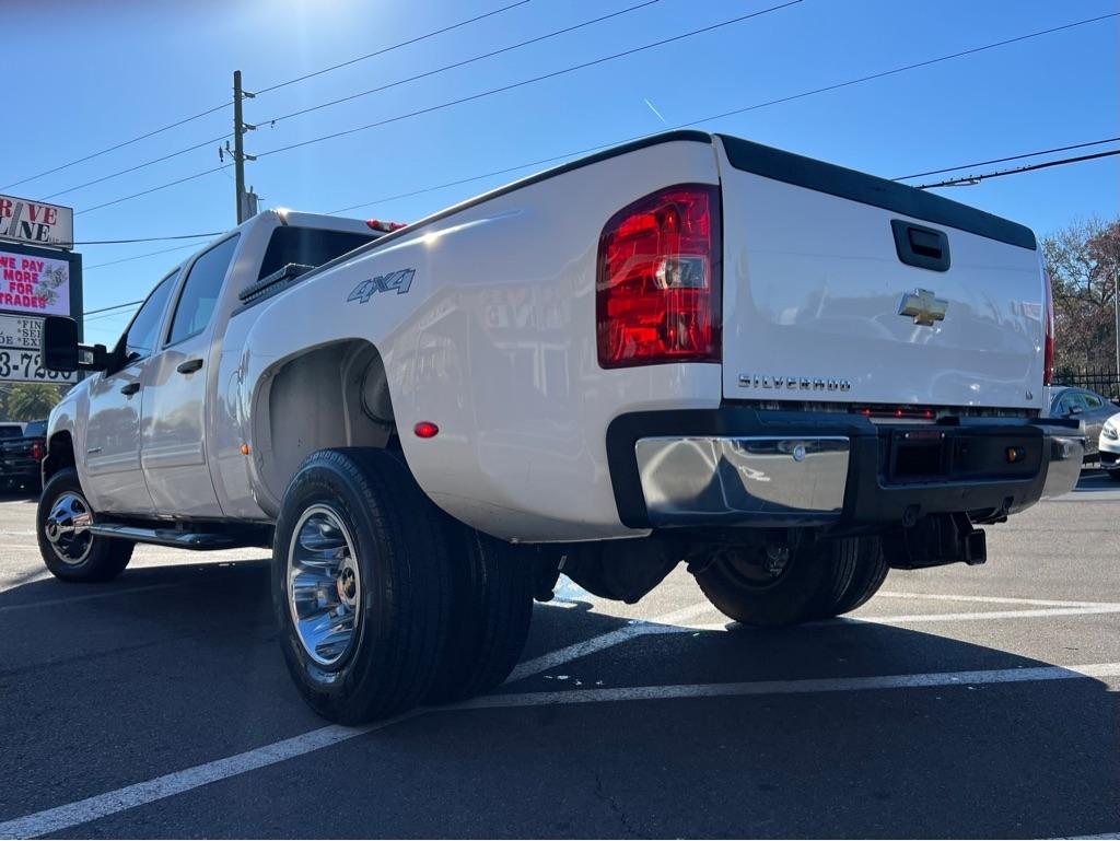Chevrolet Silverado 3500HD 4WD Crew Cab 167.7" LT 2013