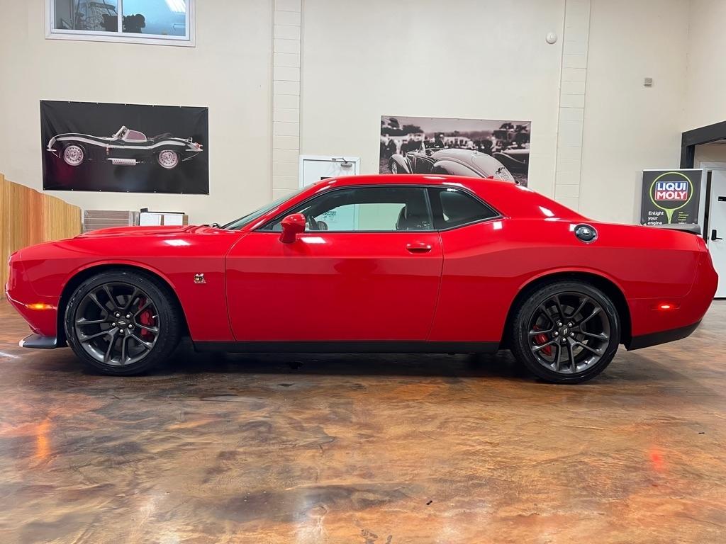Dodge Challenger R/T Scat Pack RWD 2021
