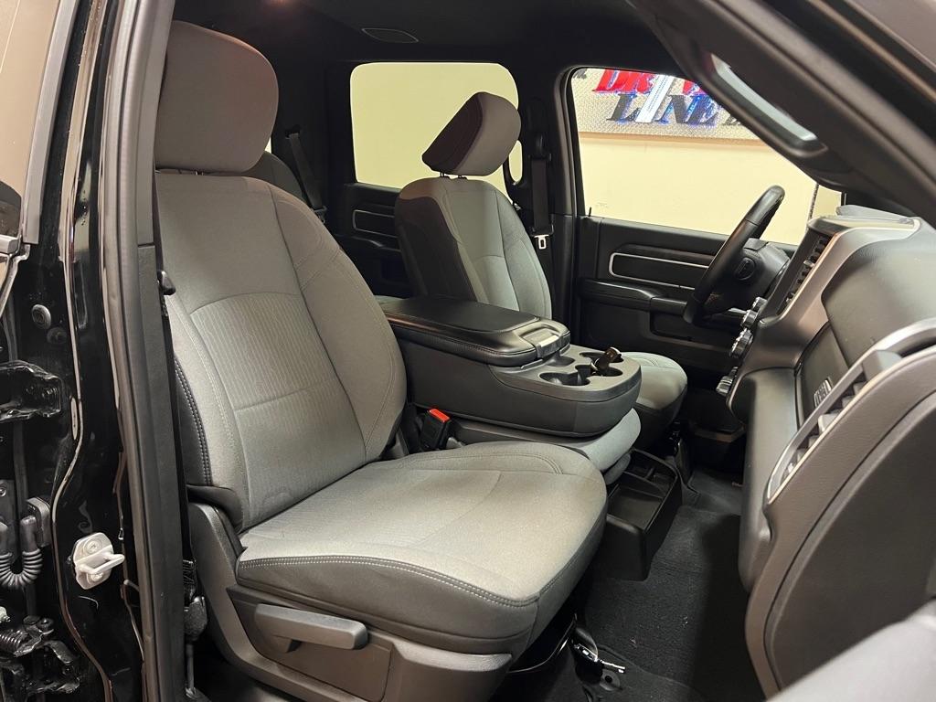 RAM 2500 Big Horn 4x4 Crew Cab 6'4" Box 2024