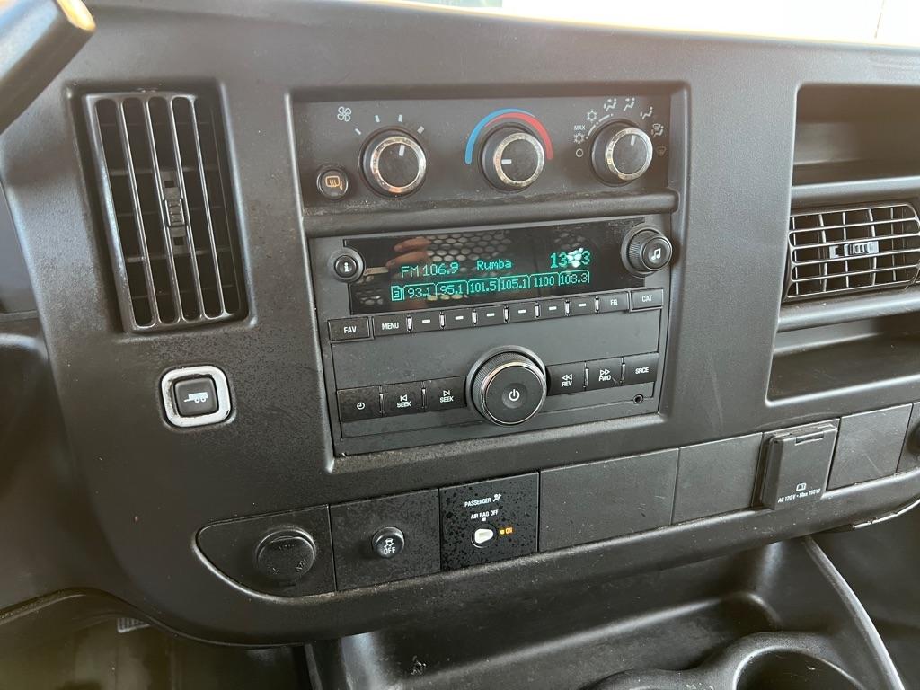 GMC Savana Cargo Van RWD 2500 135" 2021