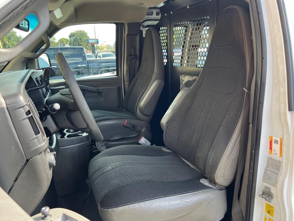 GMC Savana Cargo Van RWD 2500 135" 2021