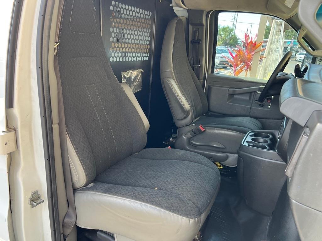 GMC Savana Cargo Van RWD 2500 135" 2021