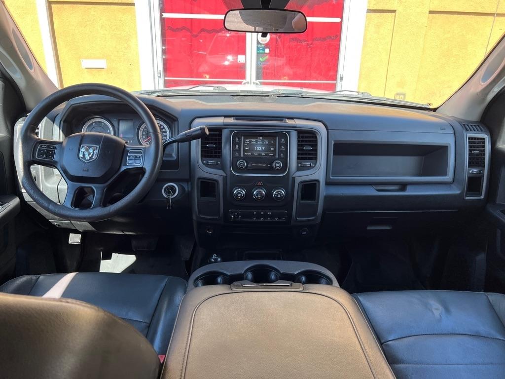 RAM 3500 Chassis Cab Tradesman 4WD Crew Cab 60" CA 172.4" WB 2018