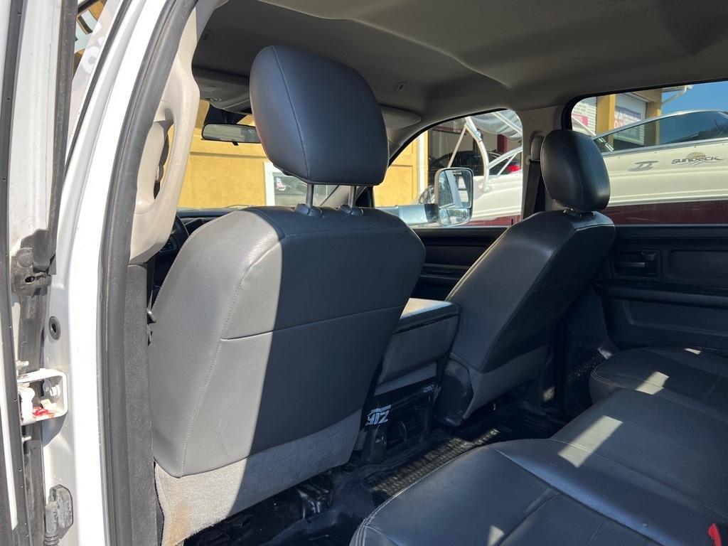 RAM 3500 Chassis Cab Tradesman 4WD Crew Cab 60" CA 172.4" WB 2018