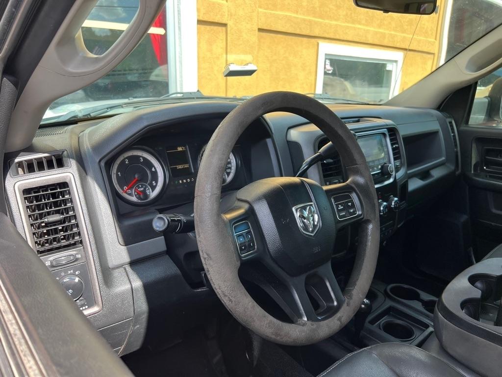 RAM 3500 Chassis Cab Tradesman 4WD Crew Cab 60" CA 172.4" WB 2017