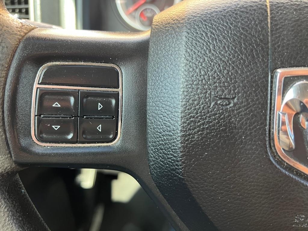 RAM 3500 Chassis Cab Tradesman 4WD Crew Cab 60" CA 172.4" WB 2017