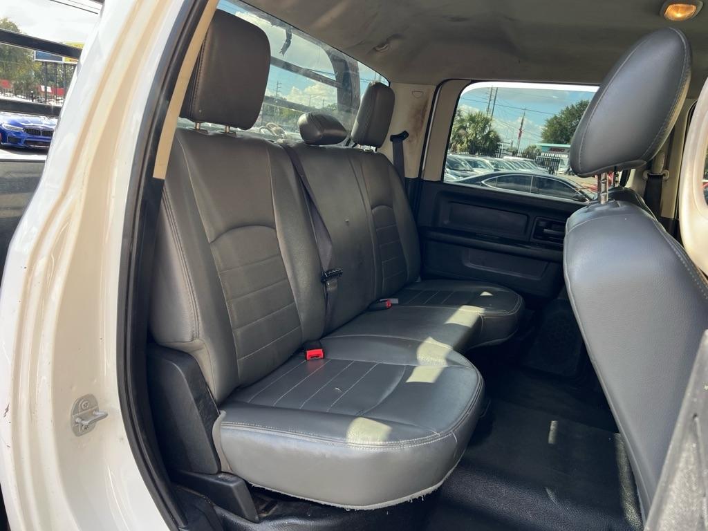 RAM 3500 Chassis Cab Tradesman 4WD Crew Cab 60" CA 172.4" WB 2017