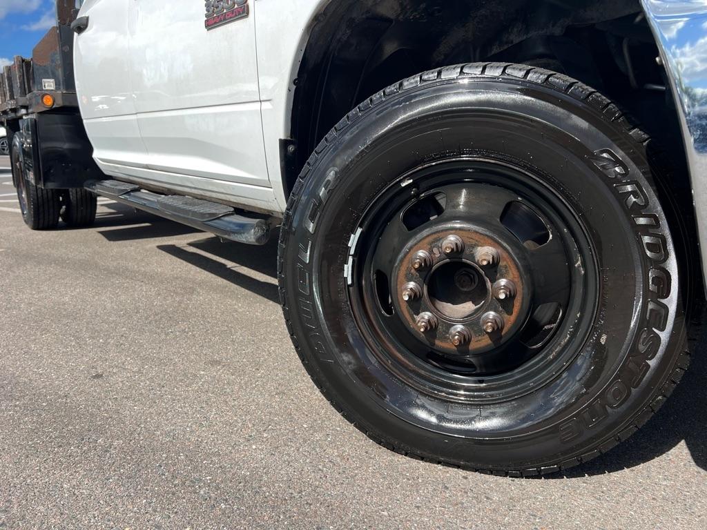 RAM 3500 Chassis Cab Tradesman 4WD Crew Cab 60" CA 172.4" WB 2017