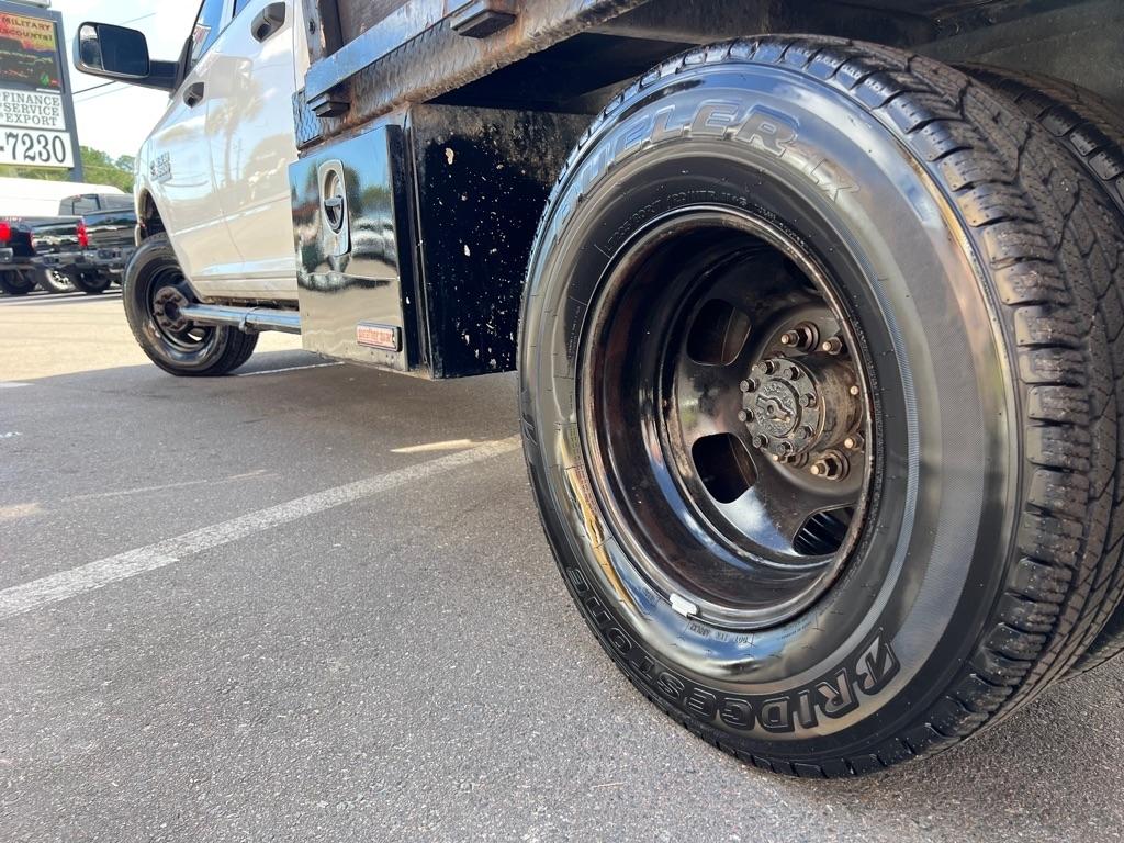 RAM 3500 Chassis Cab Tradesman 4WD Crew Cab 60" CA 172.4" WB 2017