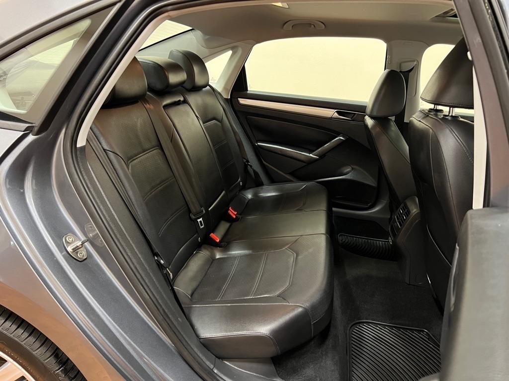 Volkswagen Passat 2.0T Wolfsburg Edition Auto 2019