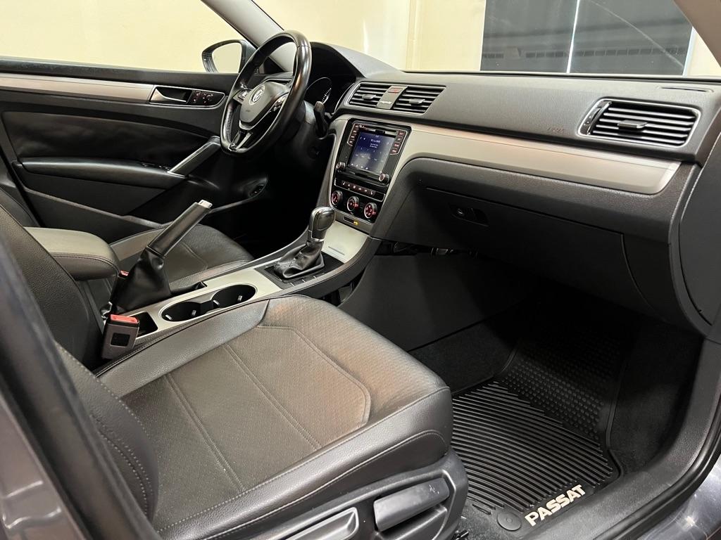 Volkswagen Passat 2.0T Wolfsburg Edition Auto 2019