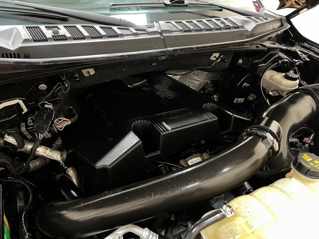 Ford F-150 Lariat 4WD SuperCab 8' Box 2018