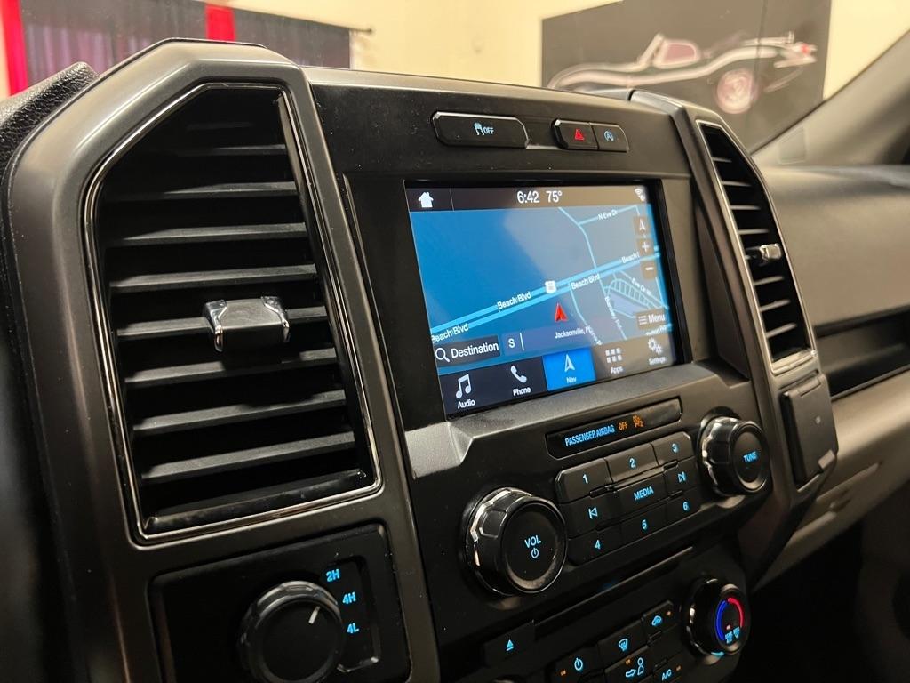 Ford F-150 Lariat 4WD SuperCab 8' Box 2018