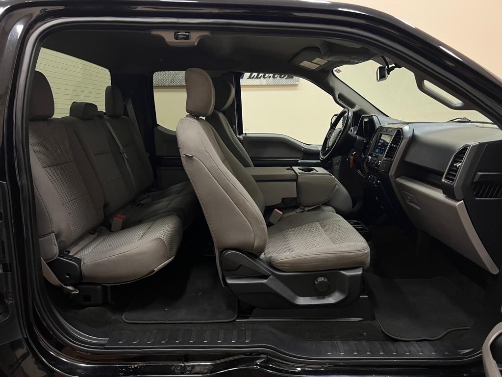 Ford F-150 Lariat 4WD SuperCab 8' Box 2018