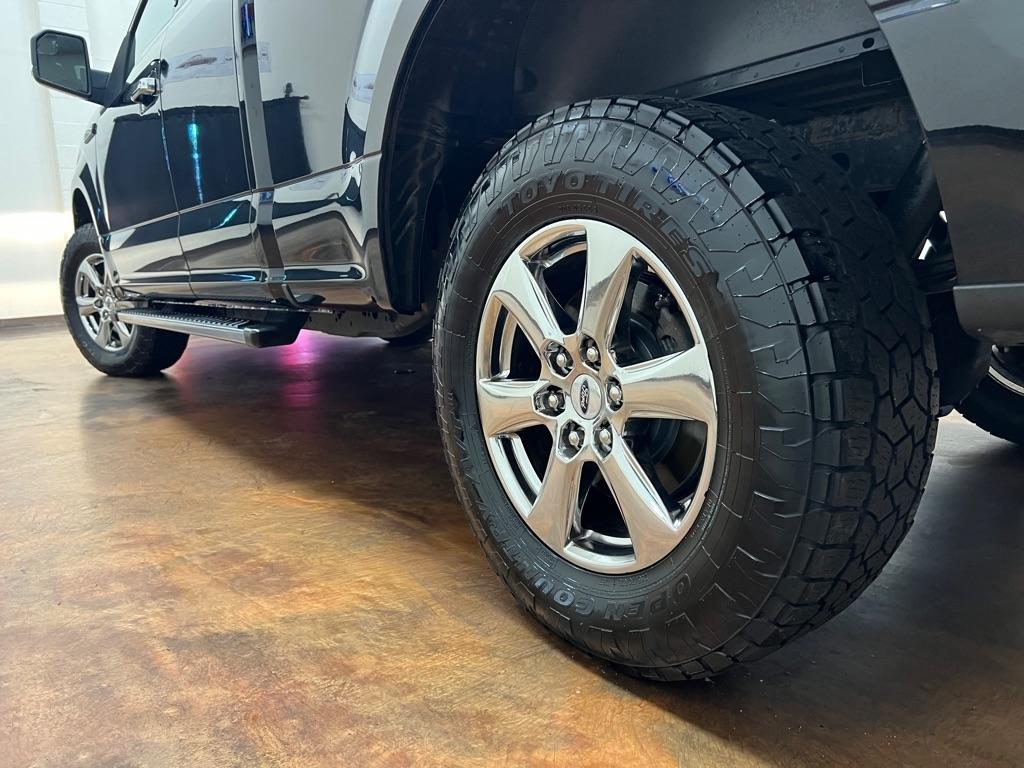 Ford F-150 Lariat 4WD SuperCab 8' Box 2018