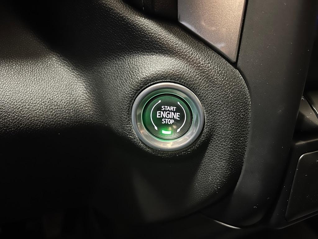 Chevrolet Silverado 1500 4WD Double Cab 147" RST 2021