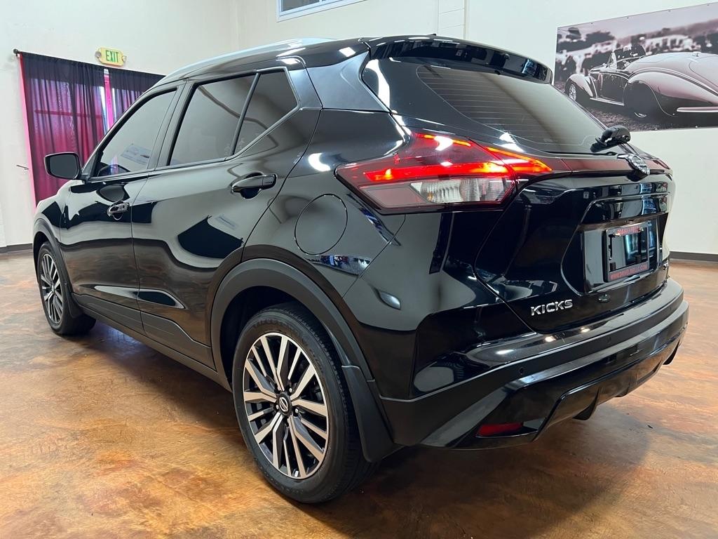 Nissan Kicks SV FWD 2021