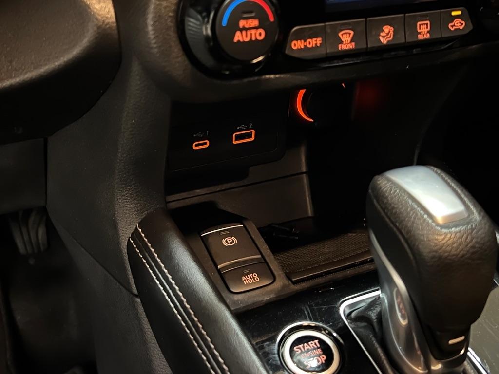 Nissan Kicks SV FWD 2021