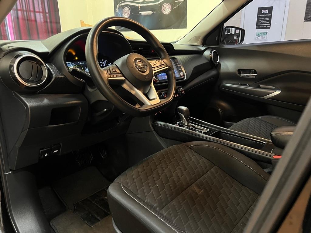 Nissan Kicks SV FWD 2021