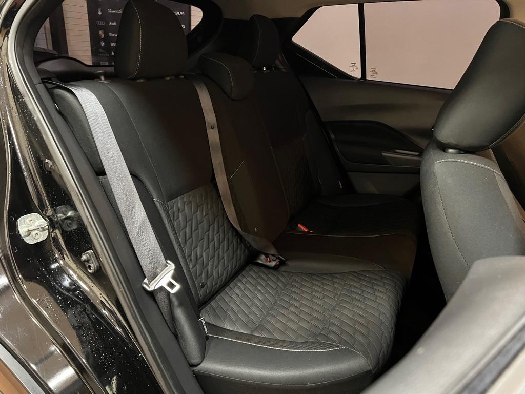 Nissan Kicks SV FWD 2021