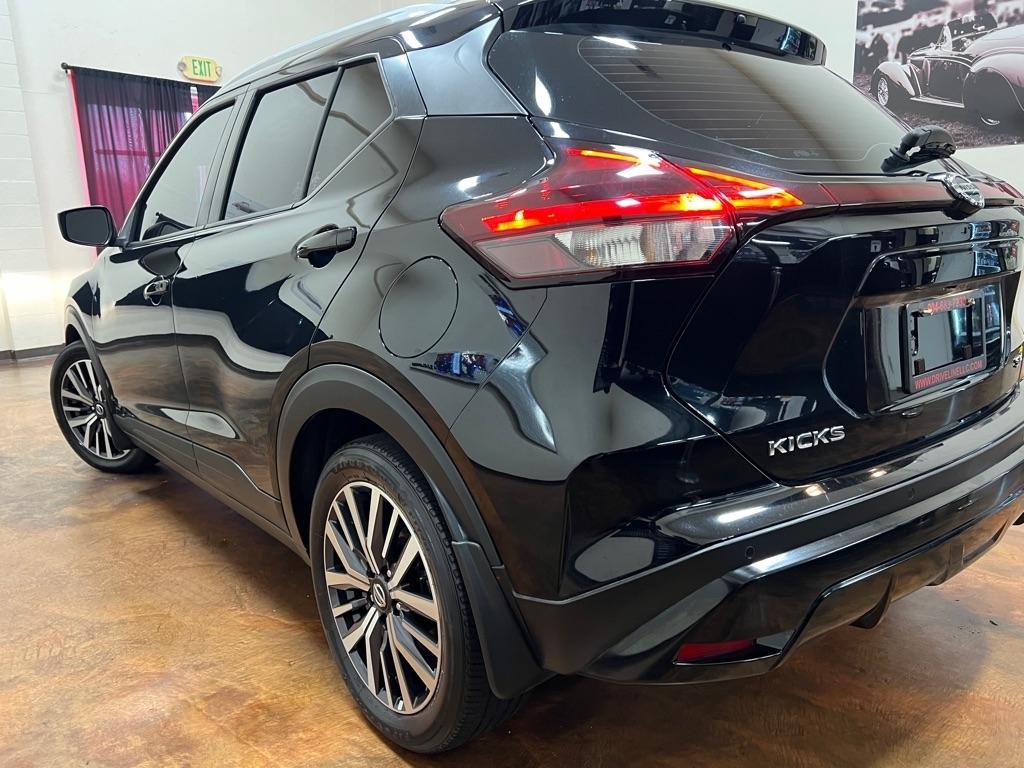 Nissan Kicks SV FWD 2021
