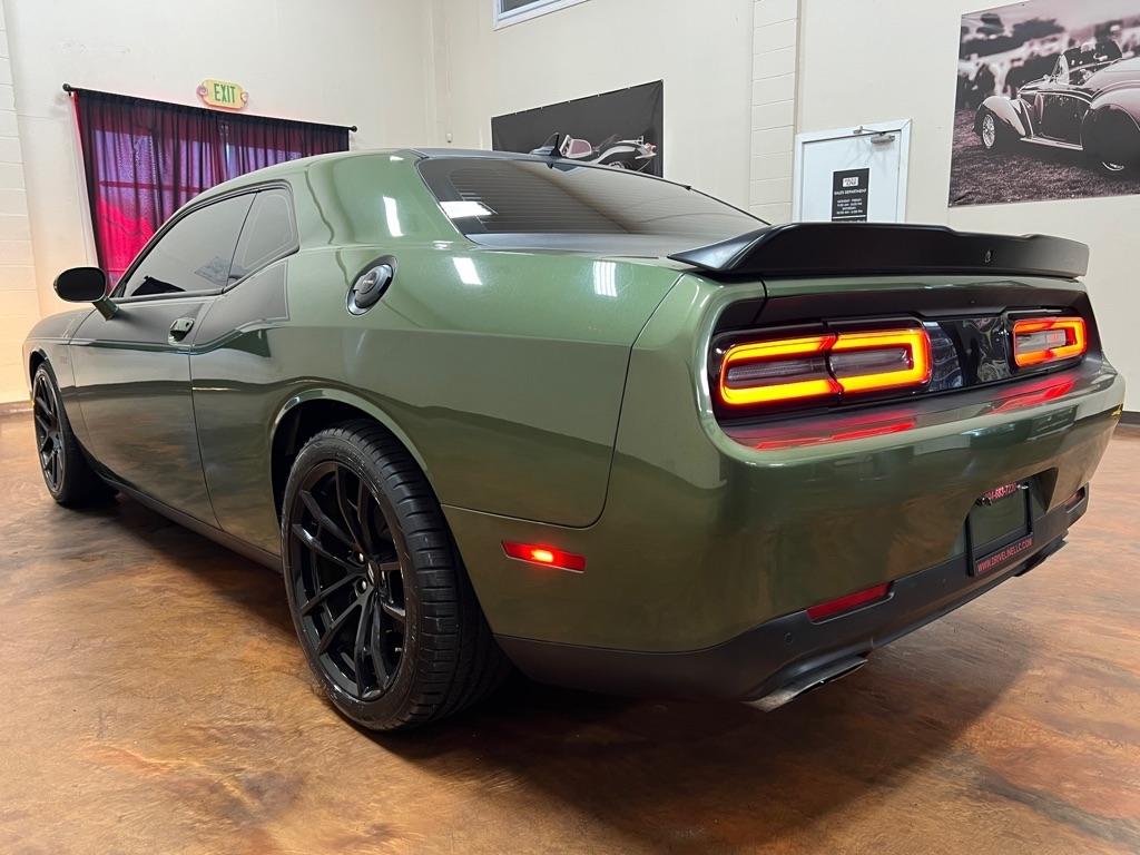Dodge Challenger R/T Scat Pack RWD 2021