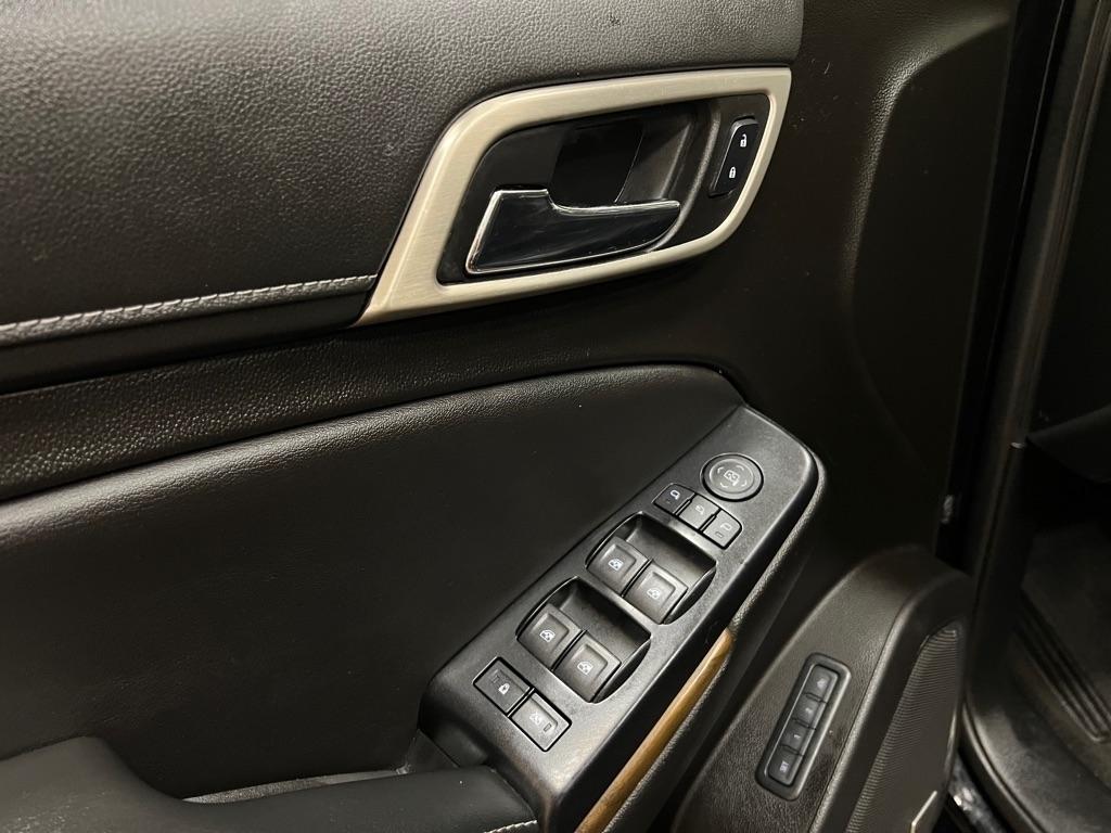 GMC Yukon XL 2WD 4dr Denali 2020