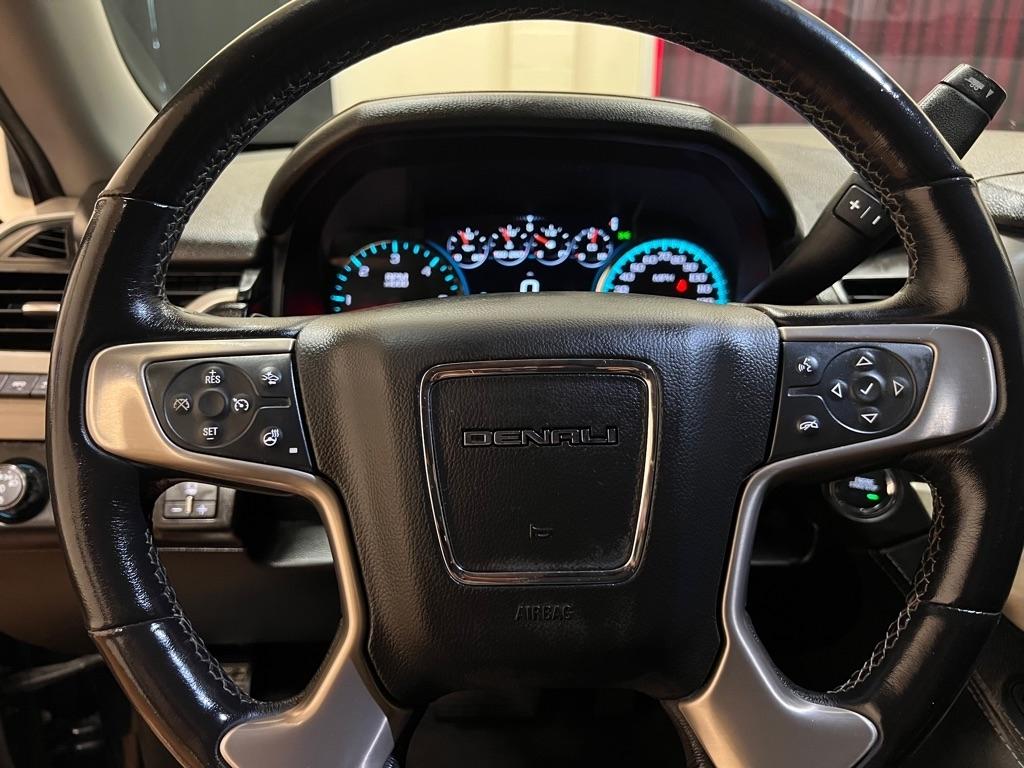 GMC Yukon XL 2WD 4dr Denali 2020