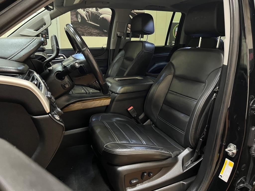 GMC Yukon XL 2WD 4dr Denali 2020