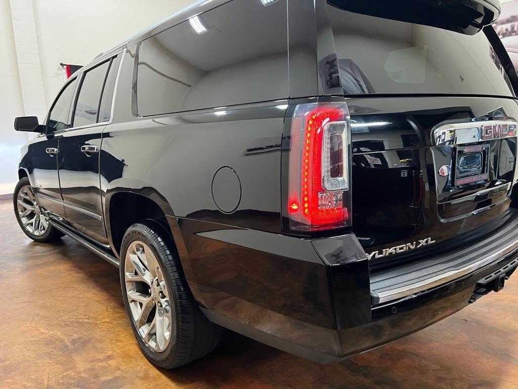 GMC Yukon XL 2WD 4dr Denali 2020