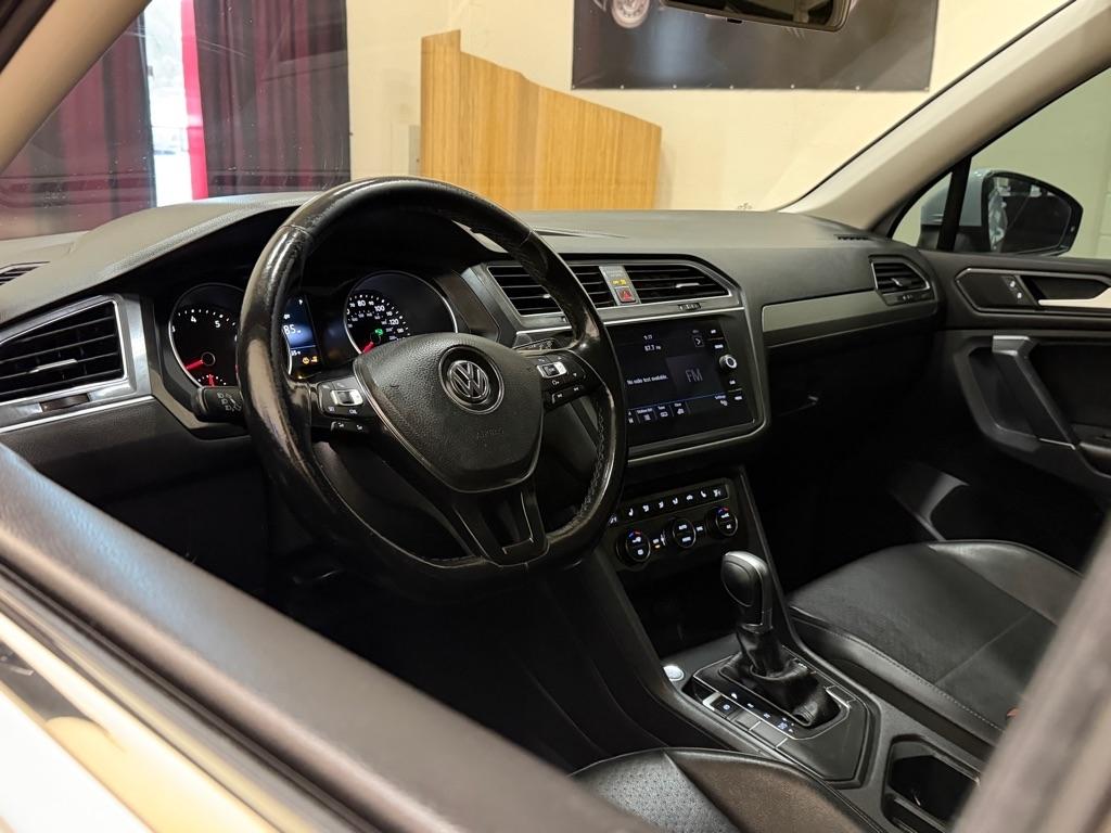 Volkswagen Tiguan 2.0T SEL FWD 2018