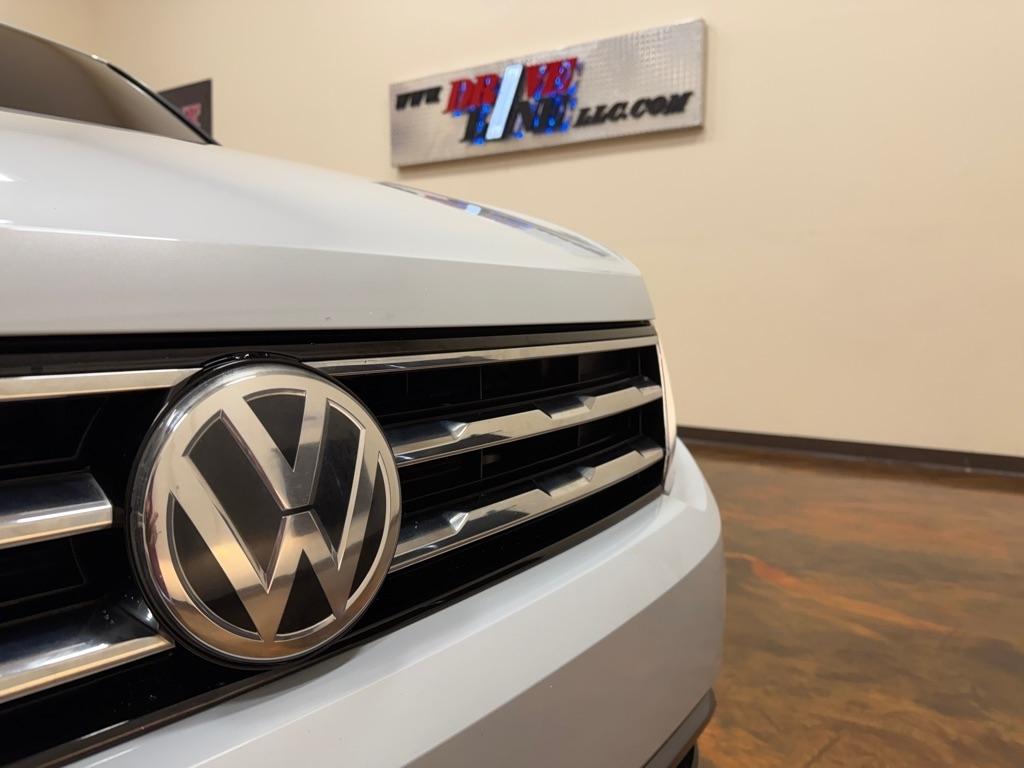 Volkswagen Tiguan 2.0T SEL FWD 2018