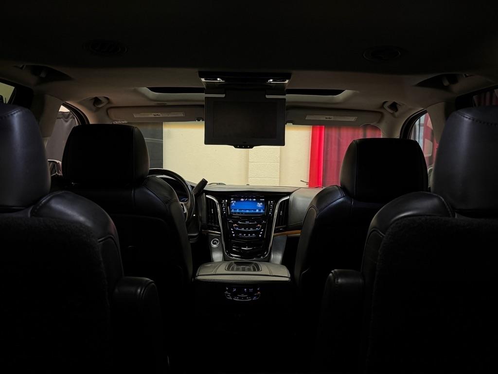 Cadillac Escalade 2WD 4dr Premium 2015