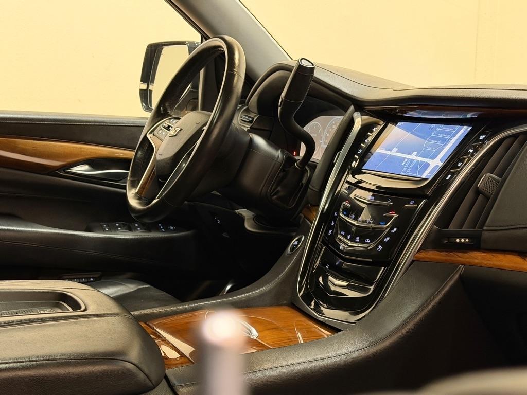 Cadillac Escalade 2WD 4dr Premium 2015