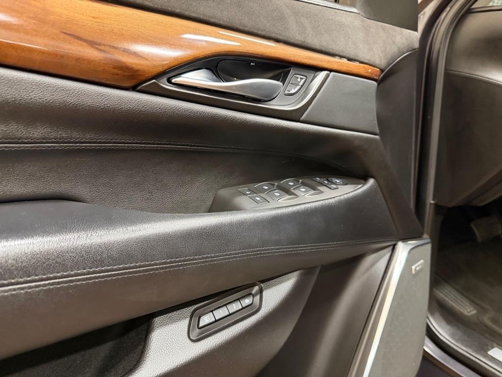 Cadillac Escalade 2WD 4dr Premium 2015