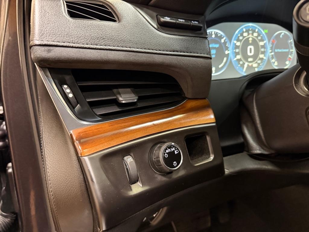 Cadillac Escalade 2WD 4dr Premium 2015