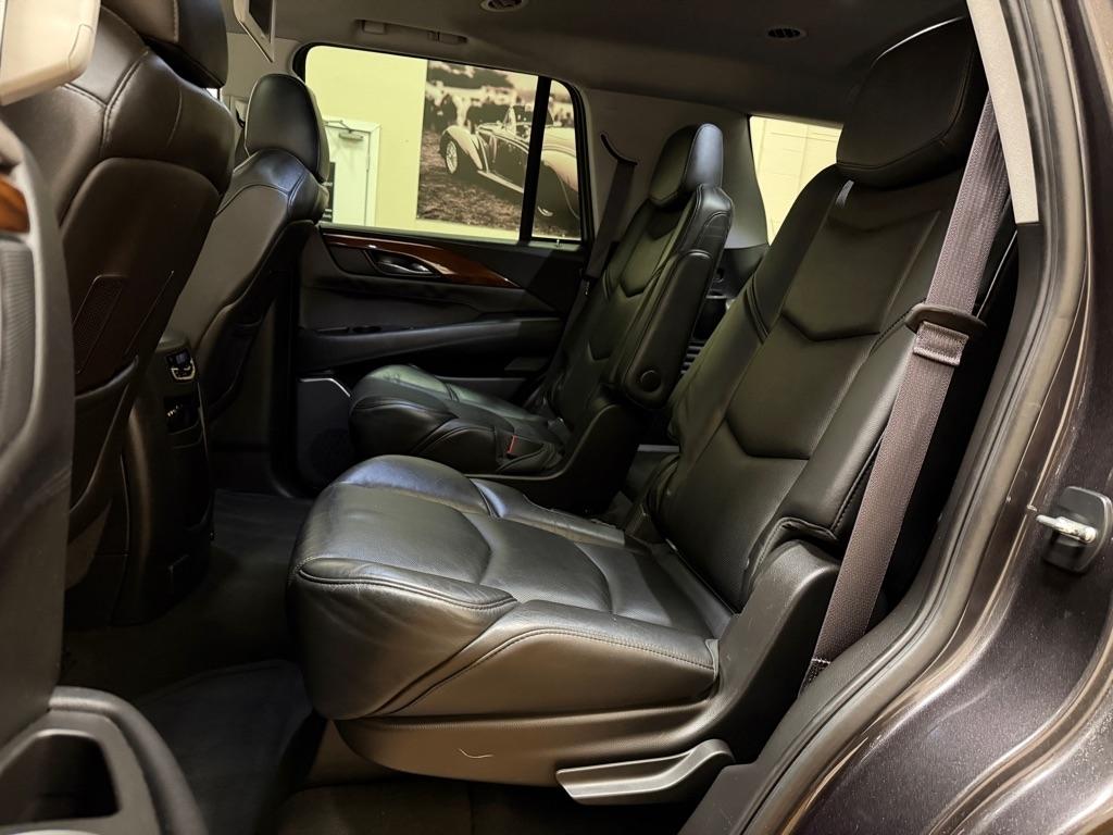 Cadillac Escalade 2WD 4dr Premium 2015