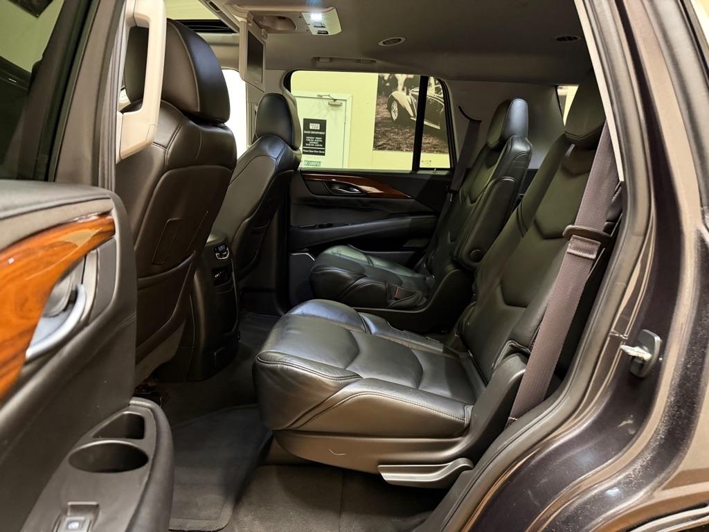 Cadillac Escalade 2WD 4dr Premium 2015