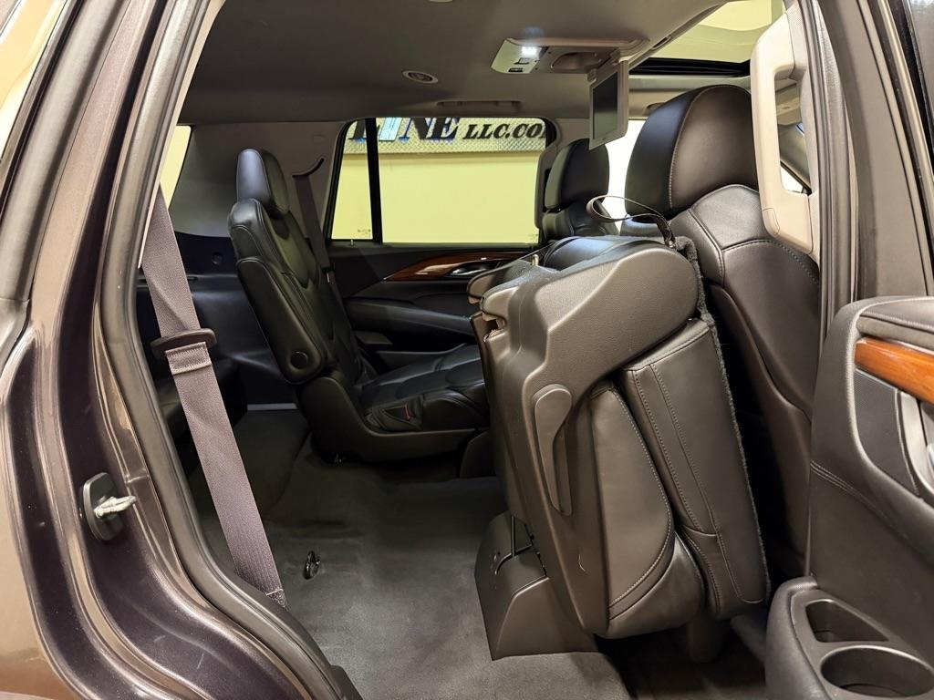 Cadillac Escalade 2WD 4dr Premium 2015