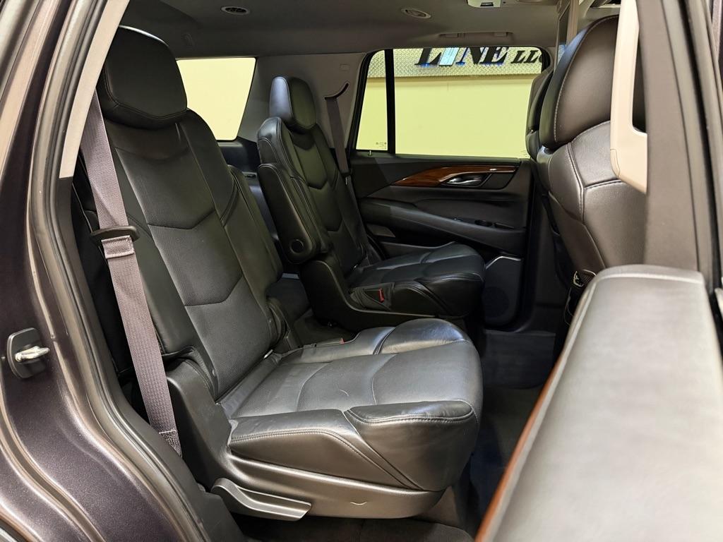 Cadillac Escalade 2WD 4dr Premium 2015