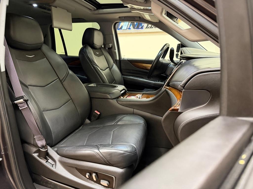 Cadillac Escalade 2WD 4dr Premium 2015
