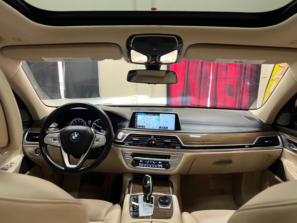 BMW 7 Series 740i Sedan 2018