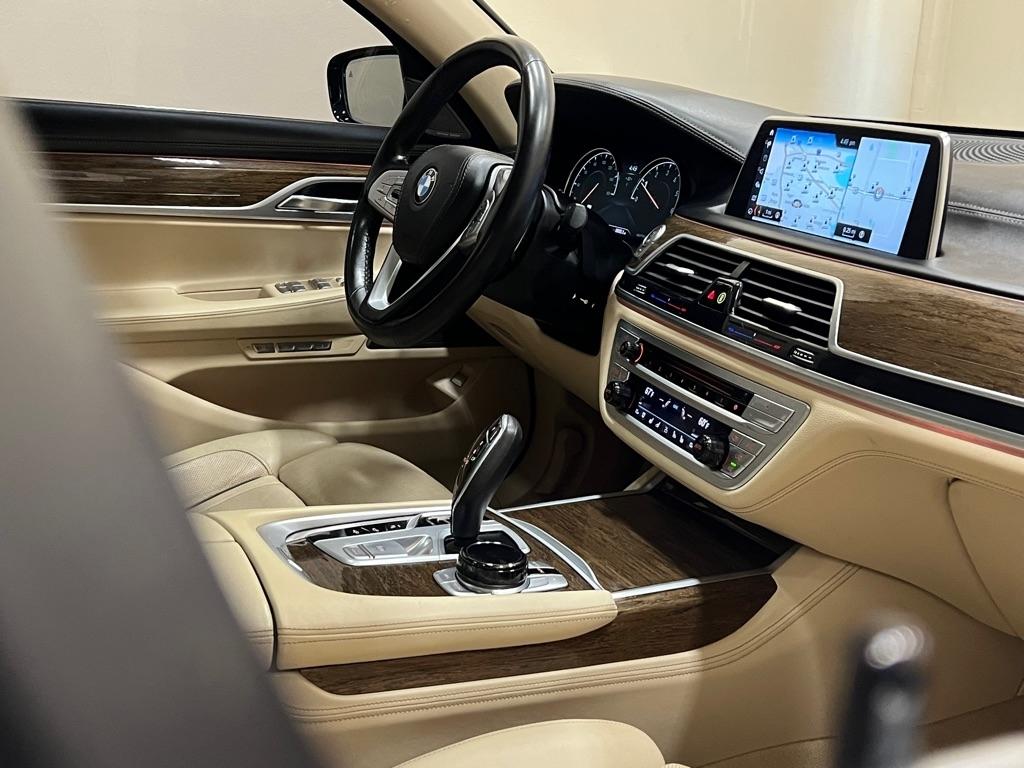 BMW 7 Series 740i Sedan 2018