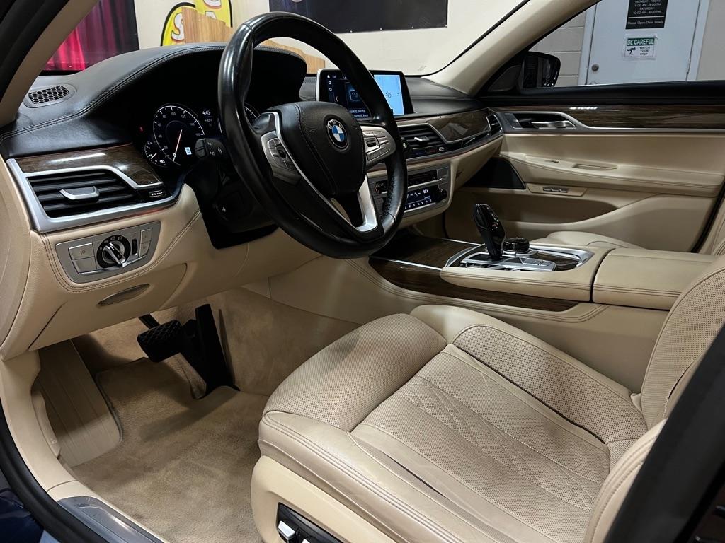 BMW 7 Series 740i Sedan 2018