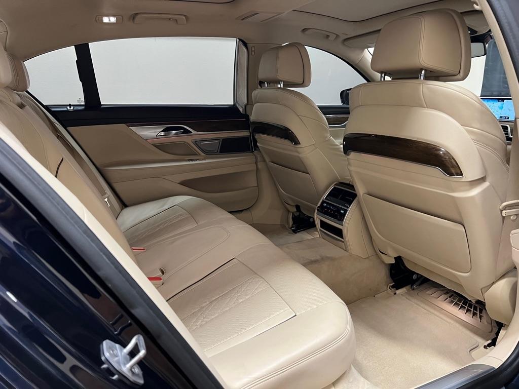 BMW 7 Series 740i Sedan 2018