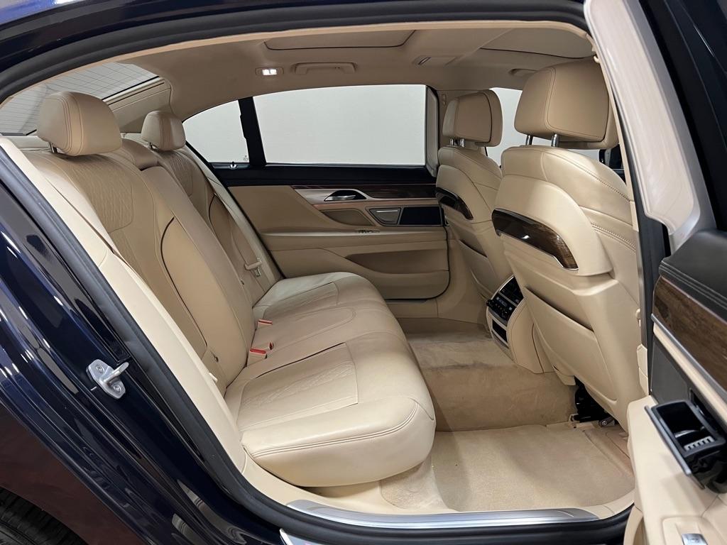 BMW 7 Series 740i Sedan 2018