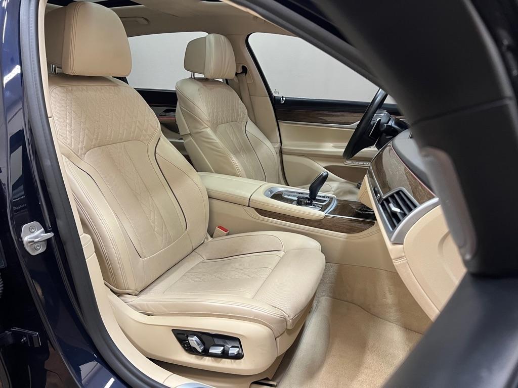 BMW 7 Series 740i Sedan 2018